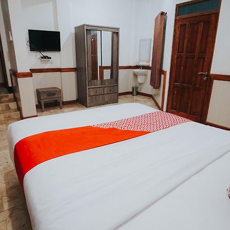 Oyo 1209 Tirtasari Nice Guesthouse Bandung Luaran gambar