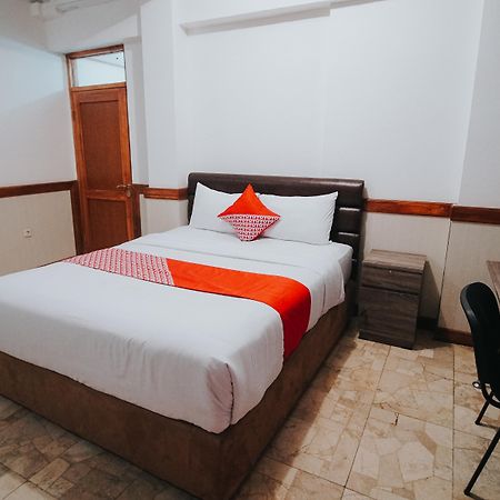 Oyo 1209 Tirtasari Nice Guesthouse Bandung Luaran gambar
