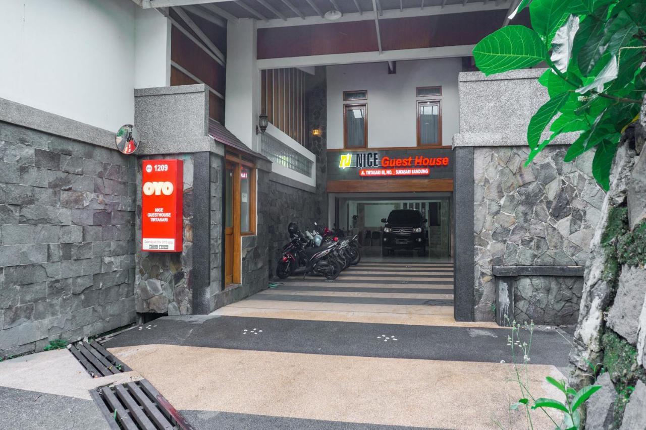 Oyo 1209 Tirtasari Nice Guesthouse Bandung Luaran gambar