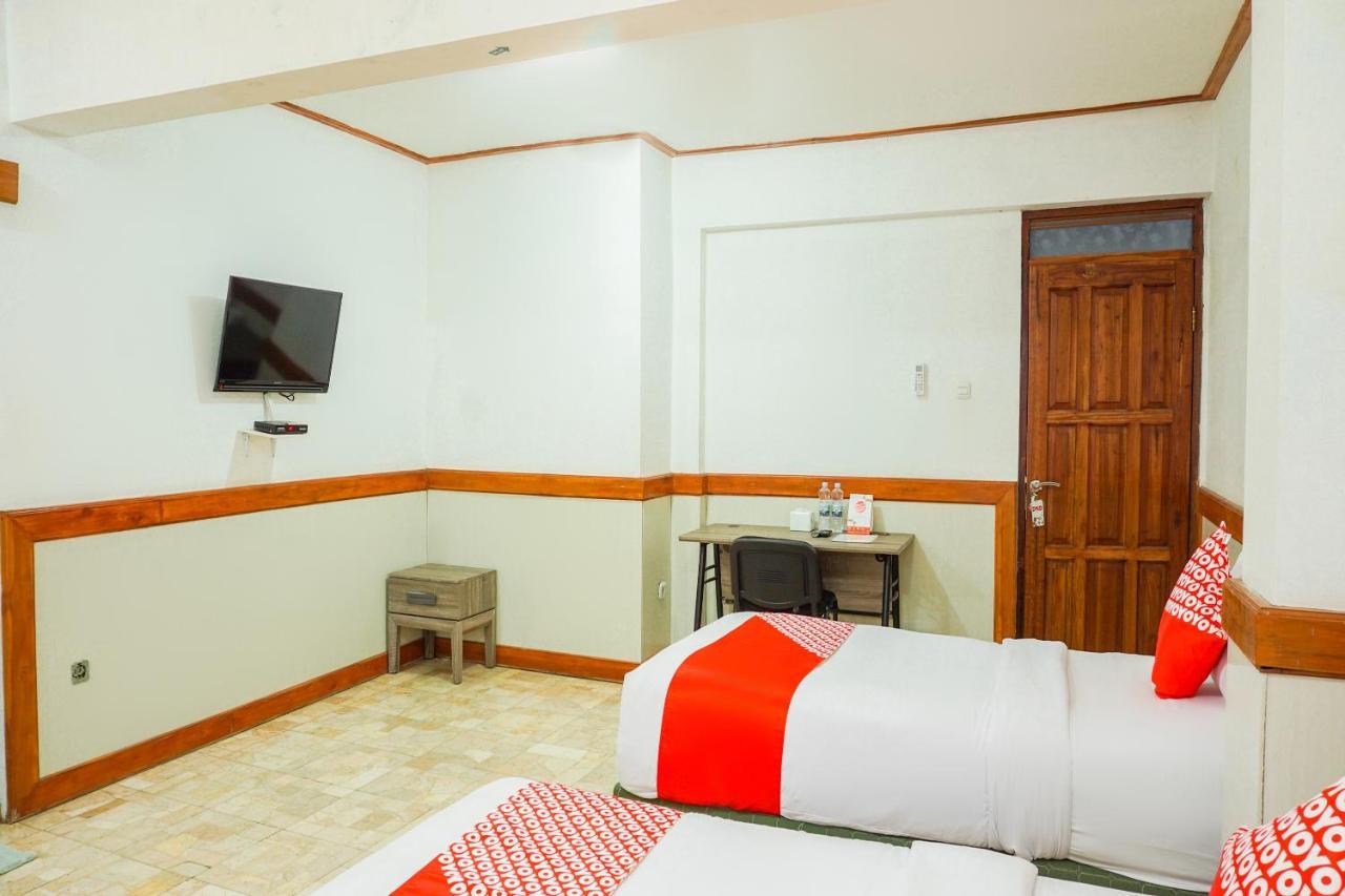 Oyo 1209 Tirtasari Nice Guesthouse Bandung Luaran gambar