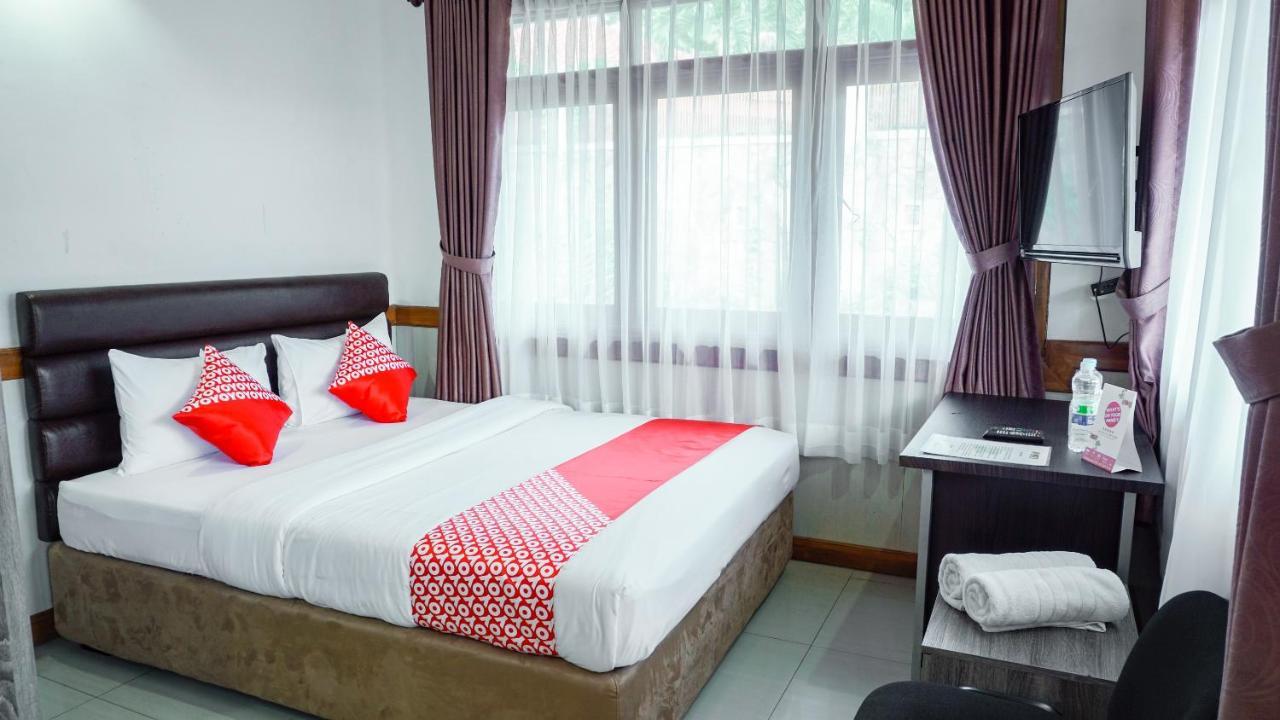 Oyo 1209 Tirtasari Nice Guesthouse Bandung Luaran gambar