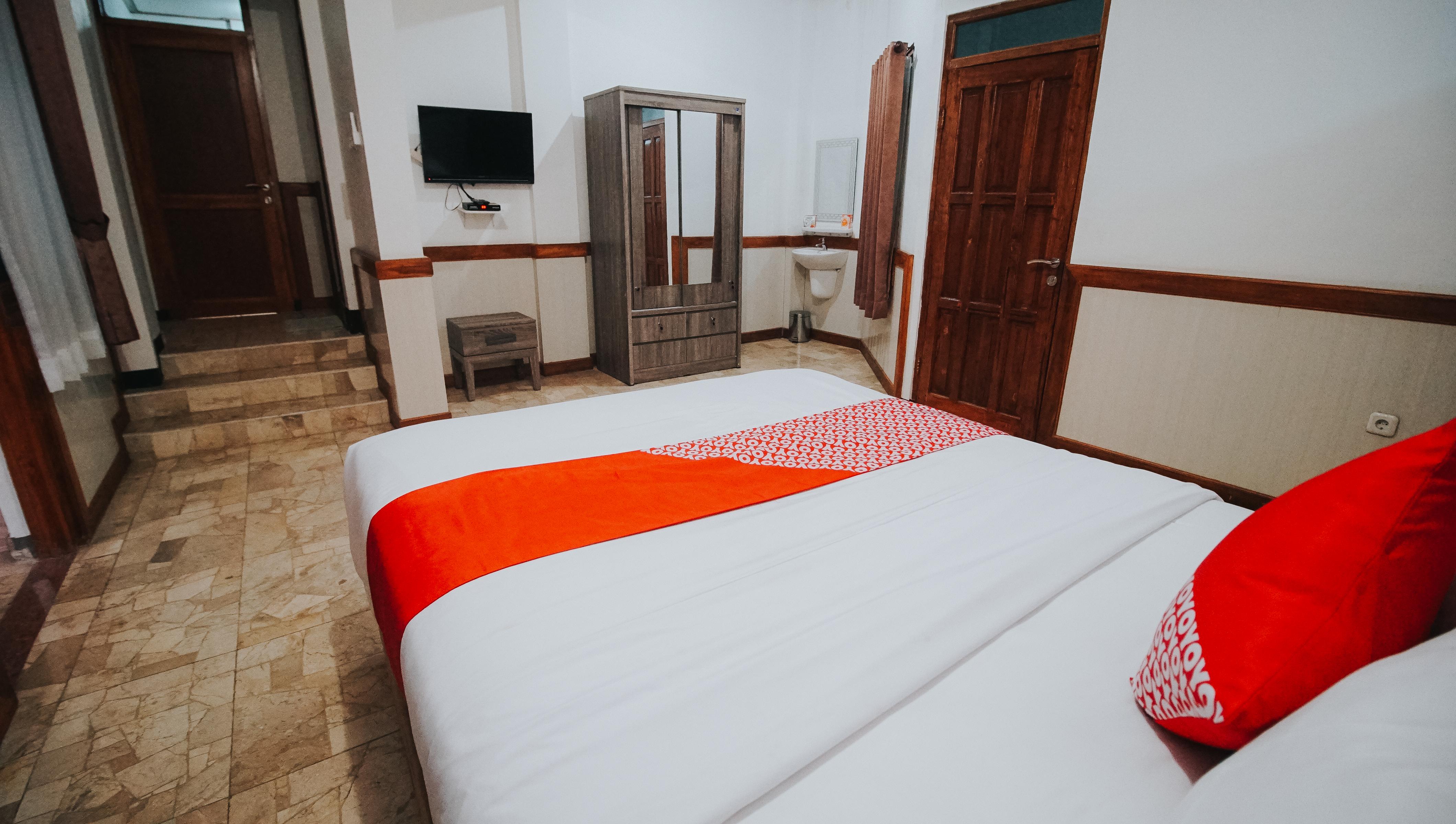 Oyo 1209 Tirtasari Nice Guesthouse Bandung Luaran gambar
