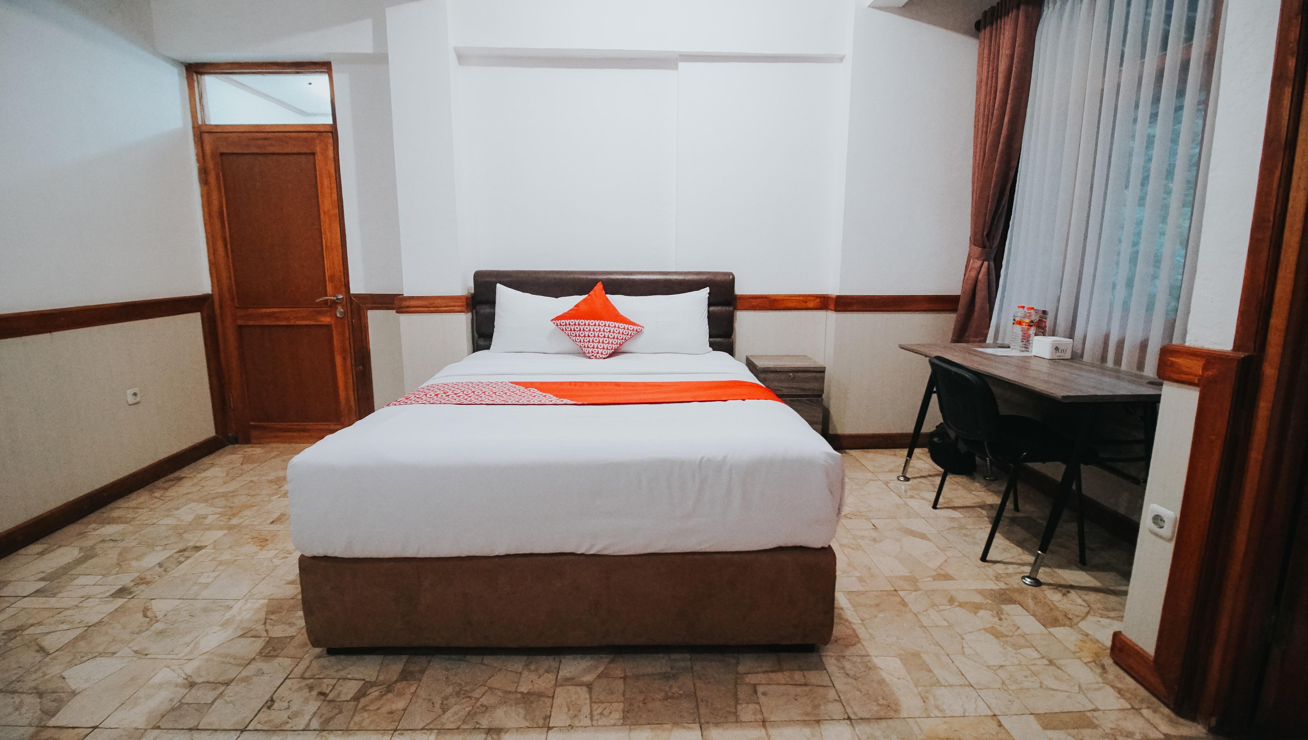 Oyo 1209 Tirtasari Nice Guesthouse Bandung Luaran gambar