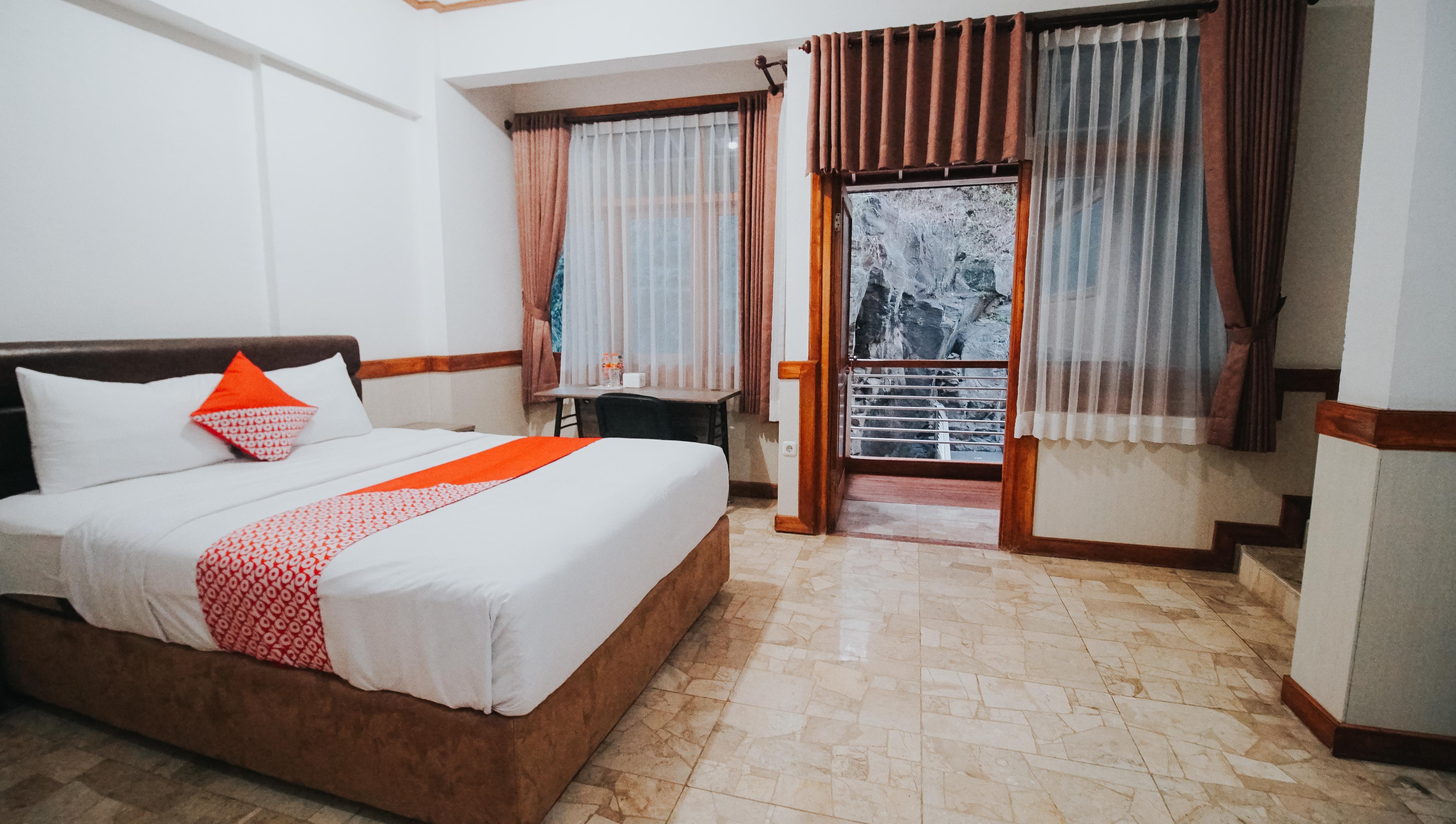 Oyo 1209 Tirtasari Nice Guesthouse Bandung Luaran gambar