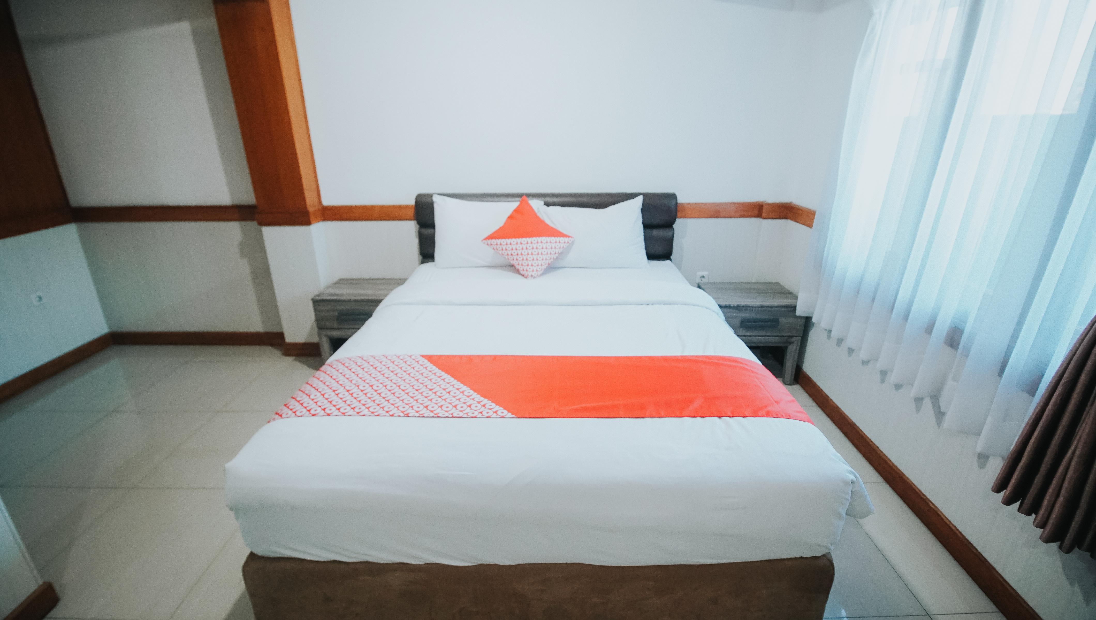 Oyo 1209 Tirtasari Nice Guesthouse Bandung Luaran gambar