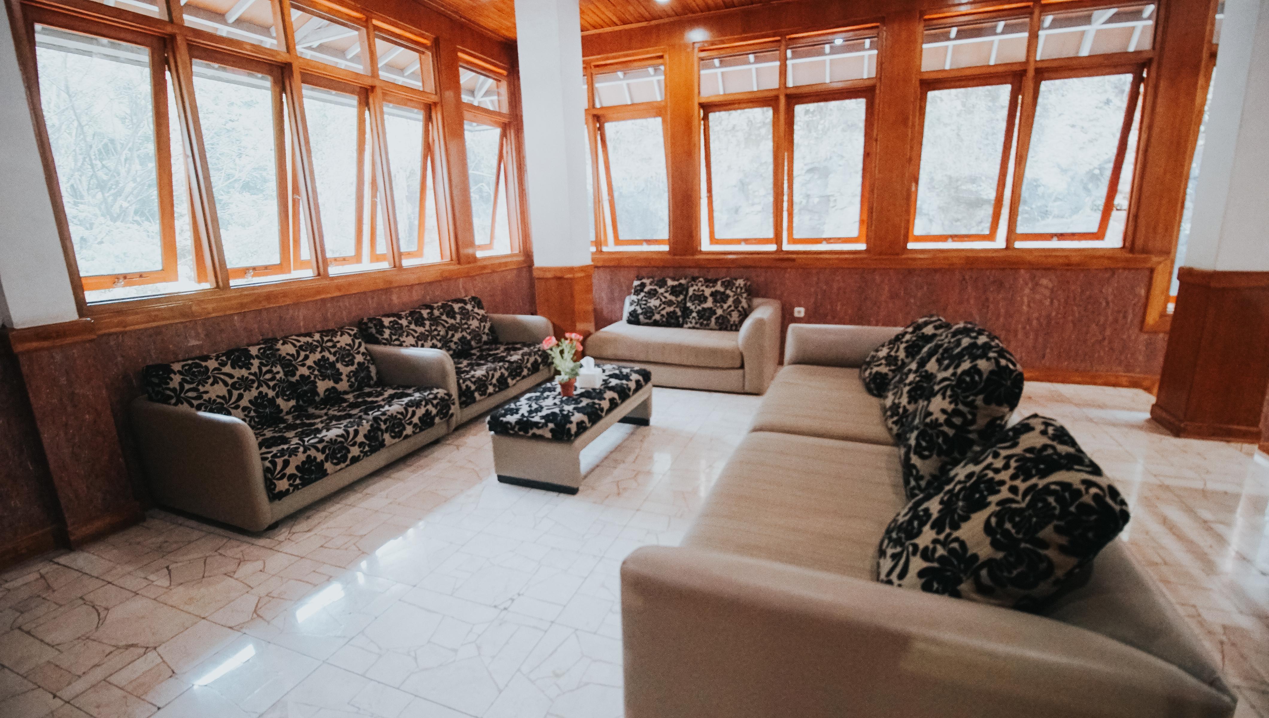 Oyo 1209 Tirtasari Nice Guesthouse Bandung Luaran gambar