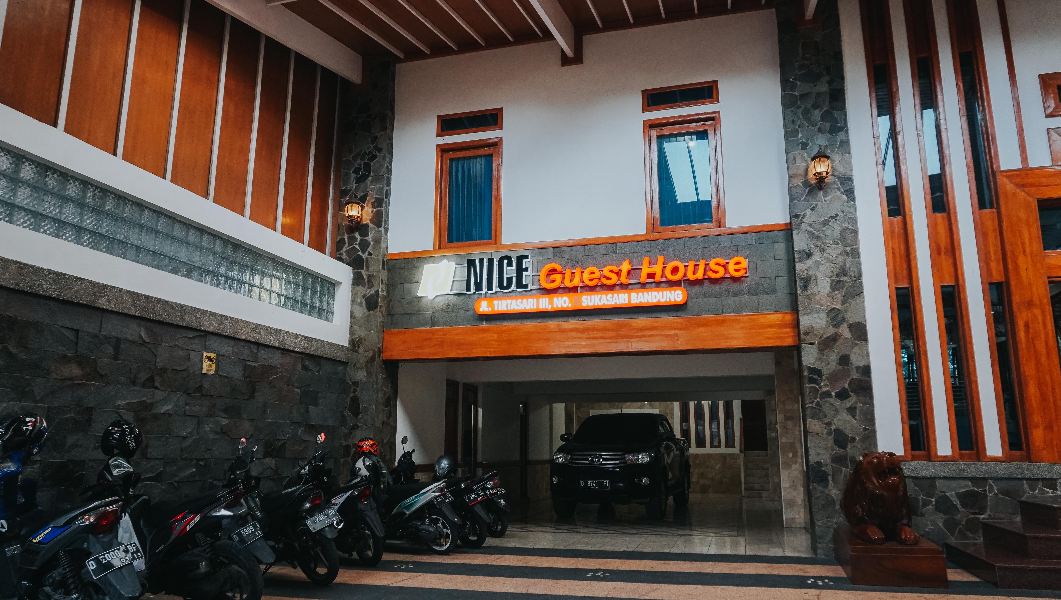 Oyo 1209 Tirtasari Nice Guesthouse Bandung Luaran gambar